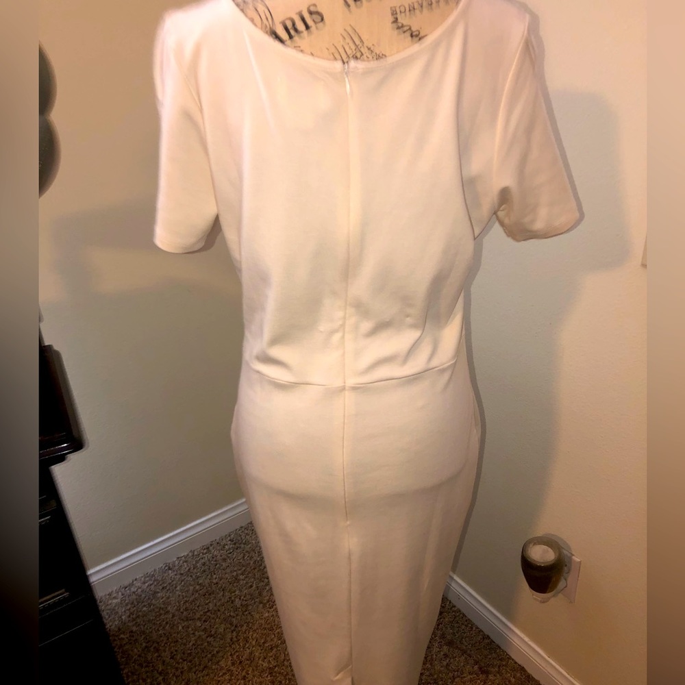 Unique Vintage Retro, wiggle dress, midi length in cream white. - Picture 3 of 4